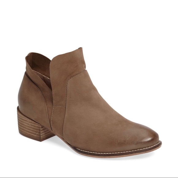 Seychelles | Dwelling Bootie - Picture 2 of 6